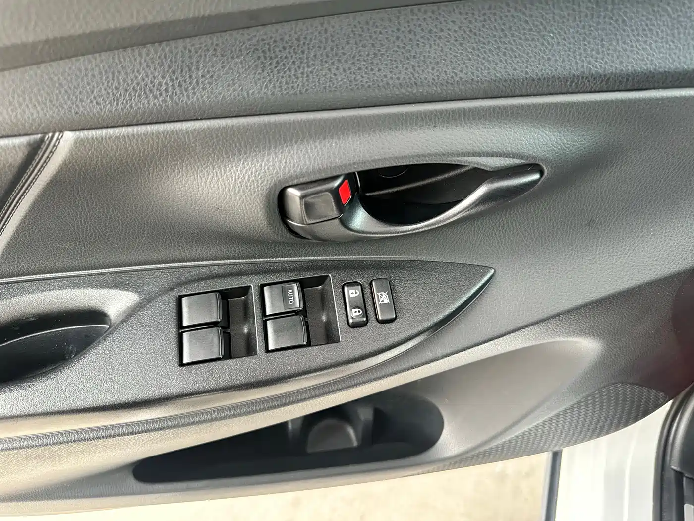 Toyota YARiS L Zhi Xuan 2022 Zhi Xuan X 1.5L CVT Leading PLUS Edition фото 5
