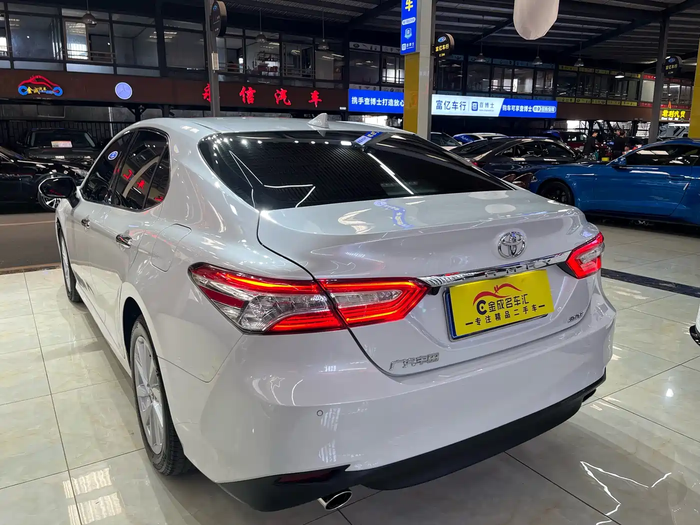 Toyota Camry 2021 2.0G Luxury Edition фото 20
