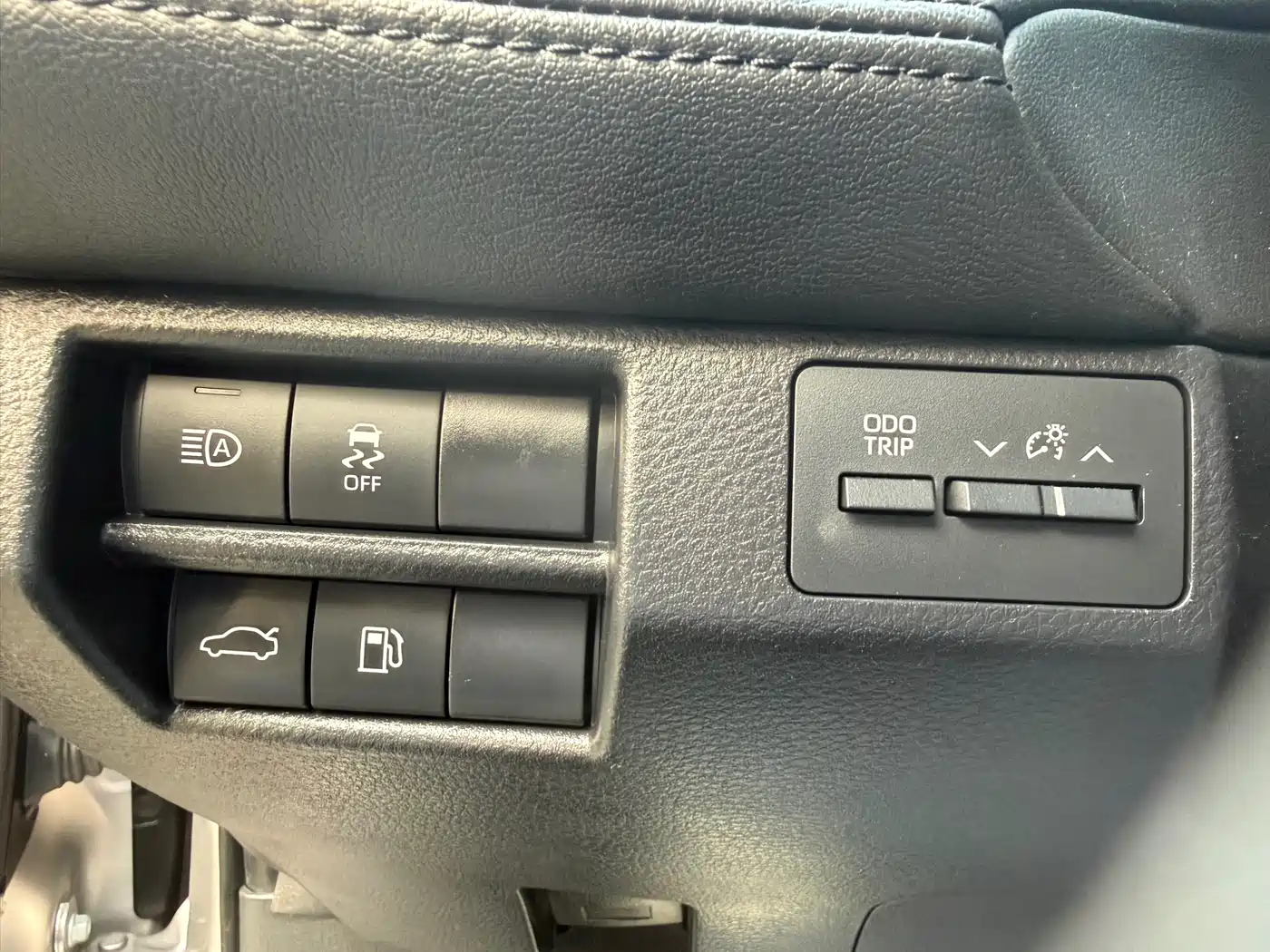 Toyota Avalon 2022 2.0L Progressive Edition фото 9
