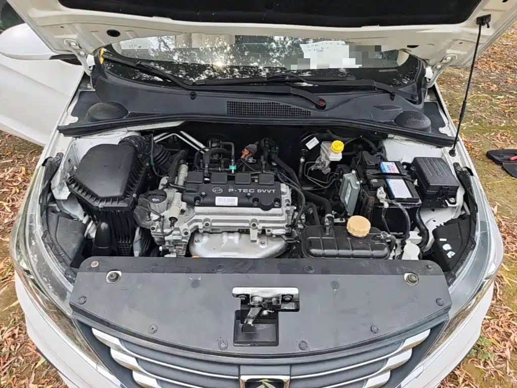 Baojun 310W 2018 2017 1.5L Manual Comfort China V