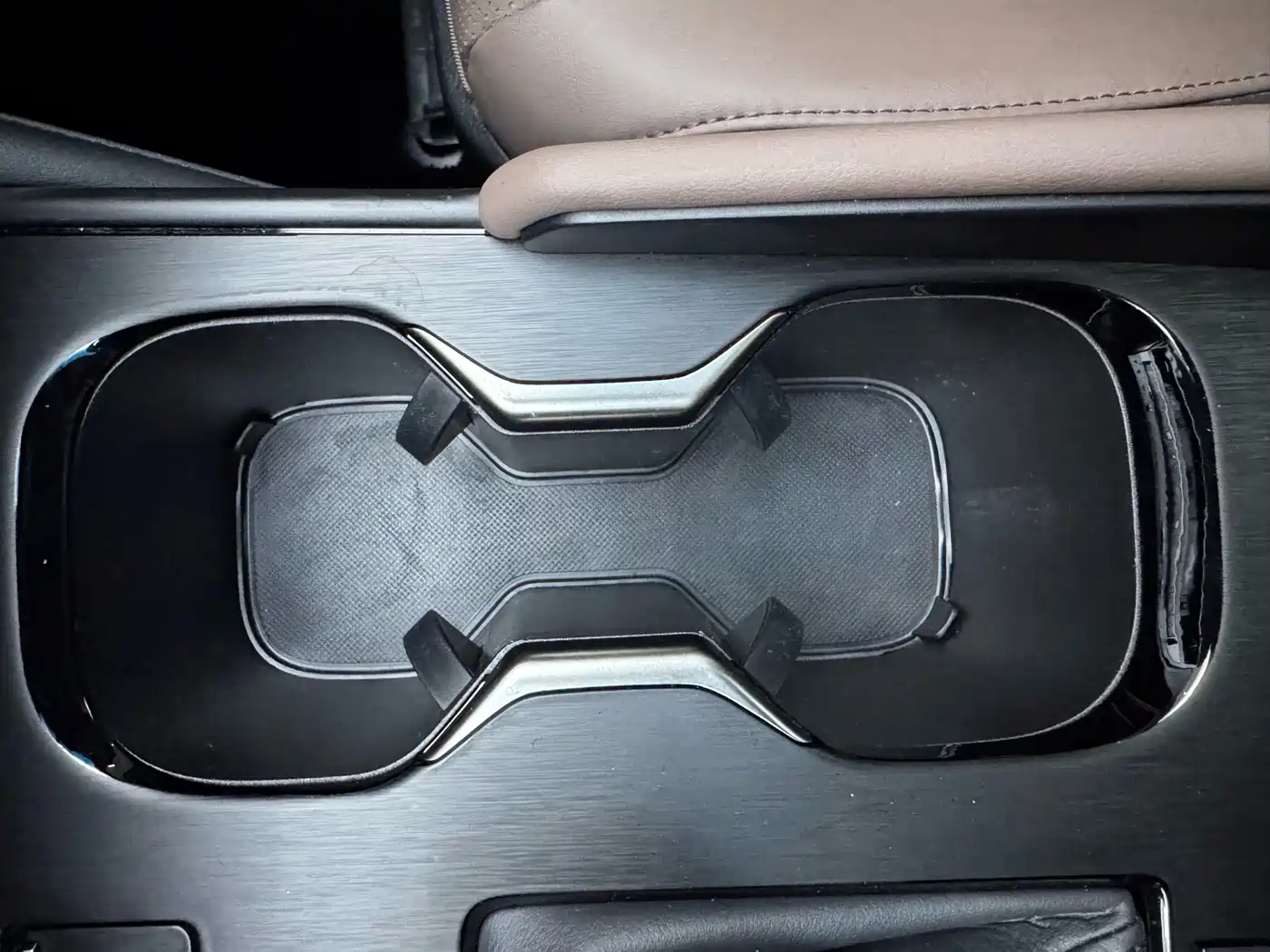 Lexus ES 2023 200 Excellence Edition фото 19