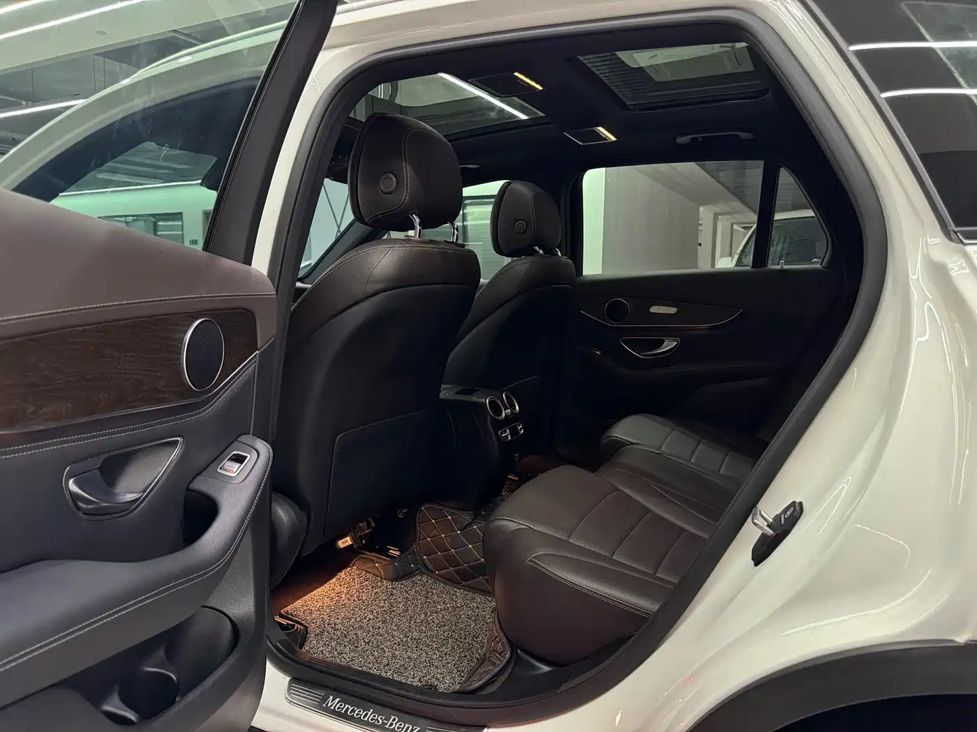 Mercedes-Benz GLC 2020 Facelift GLC 300 L 4MATIC Dynamic фото 11