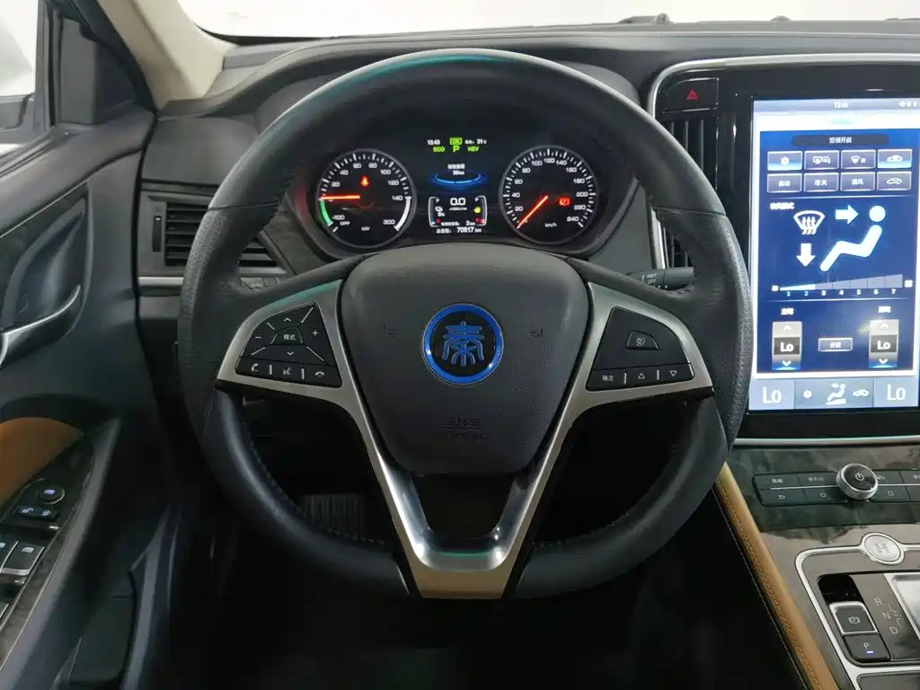 BYD Qin New Energy 2017 2017 1.5T Premium Model
