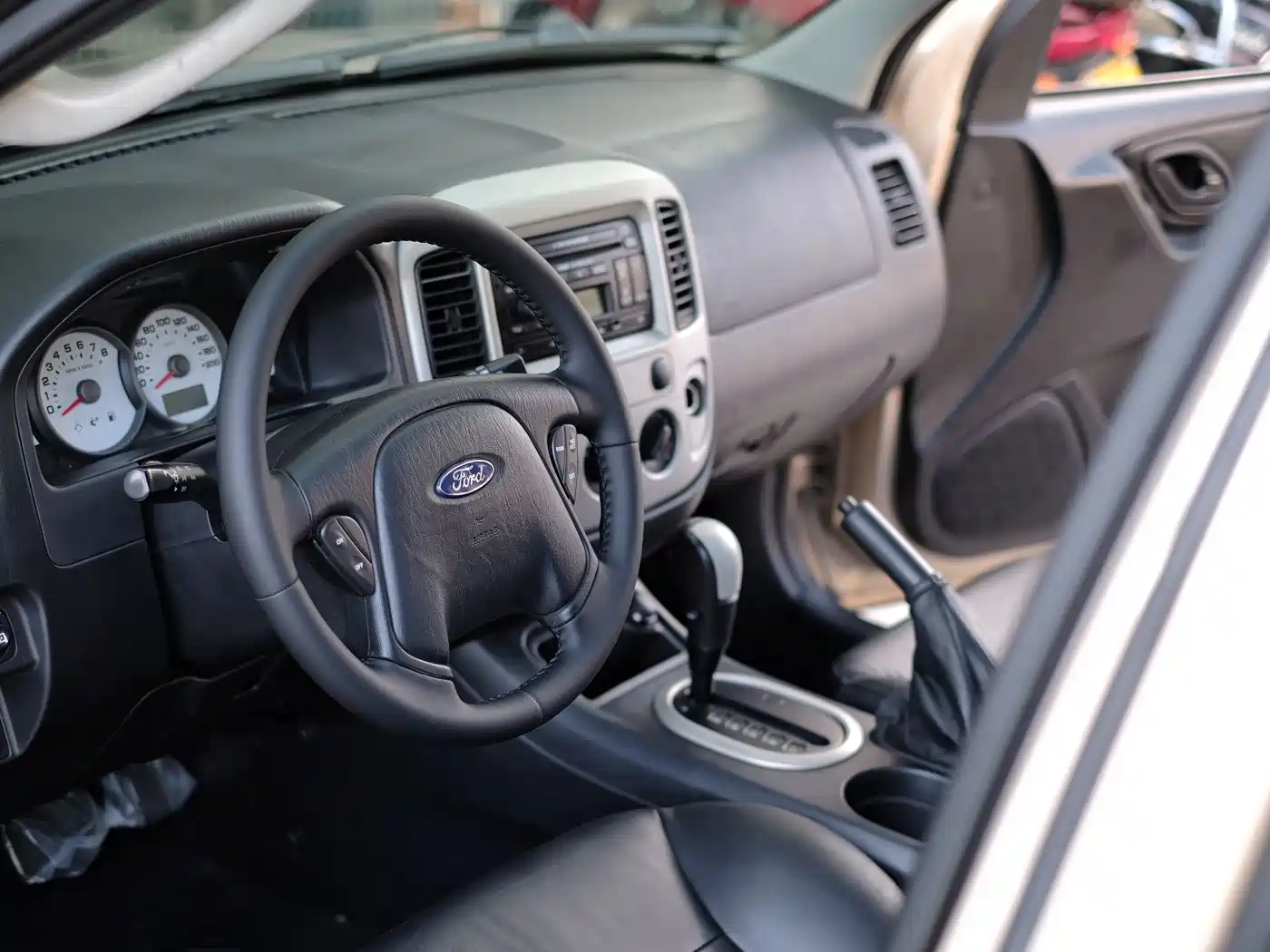 Ford Escape (Import) 2007 2005 3.0 AT