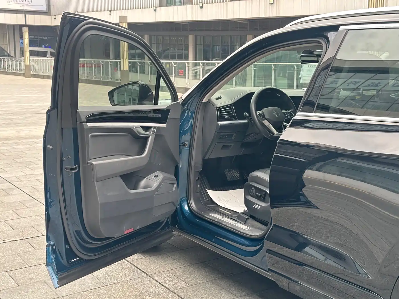 Volkswagen Touareg 2020 3.0TSI Enjoyment Edition China VI фото 7
