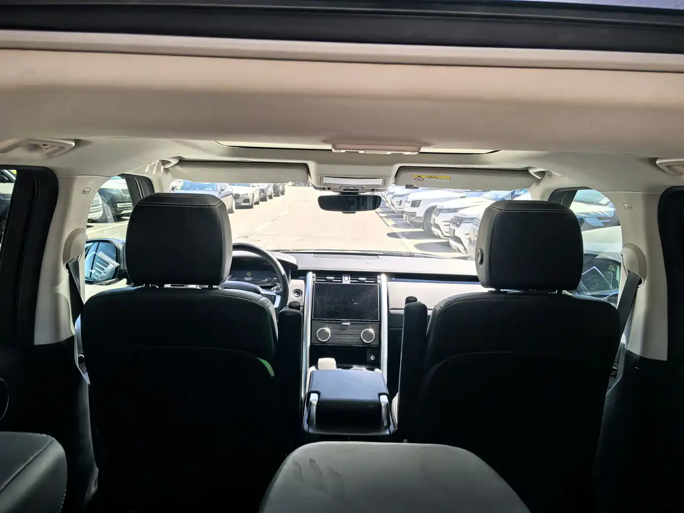 Land Rover Discovery 2024 Model 360PS S фото 11