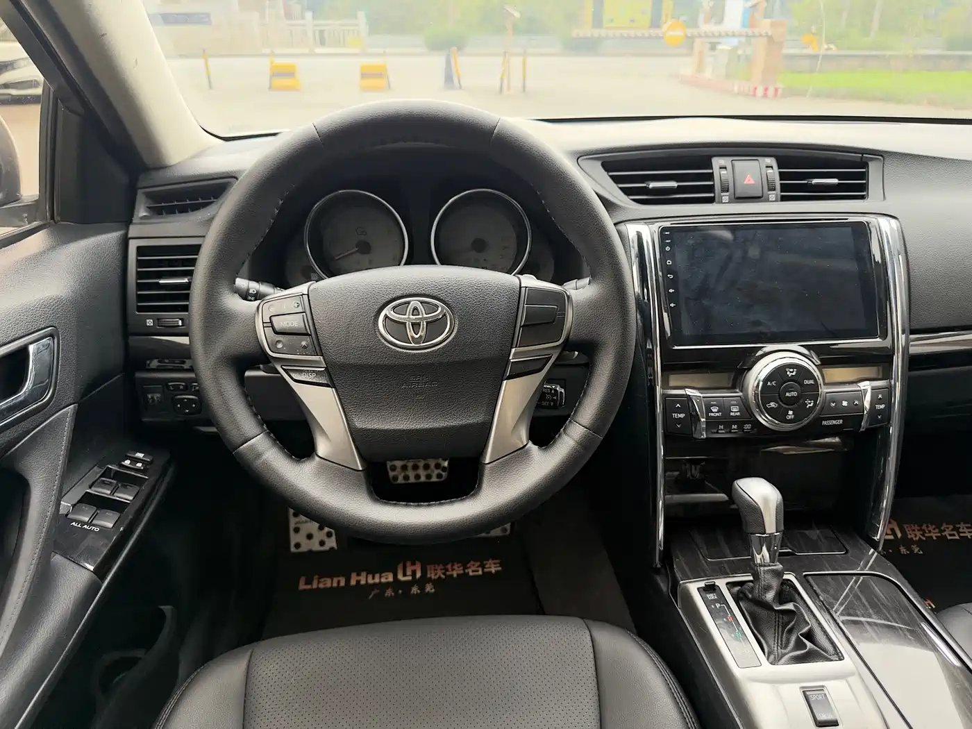 Toyota Reiz 2010 2.5S Elegance Elite Edition фото 15