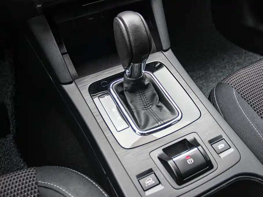Subaru Outback 2015 2.5i Classic Edition фото 17