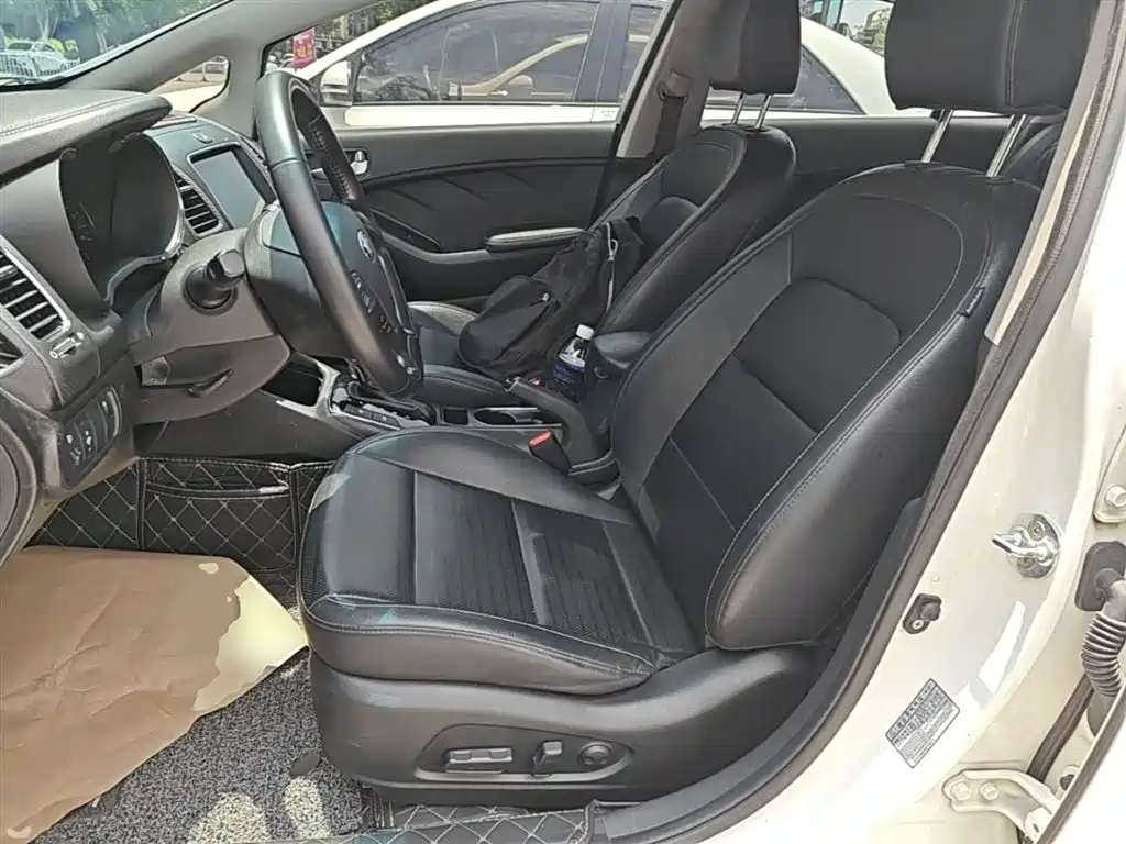 Kia K3 2017 1.6L Automatic 15th Anniversary Special GLS фото 15