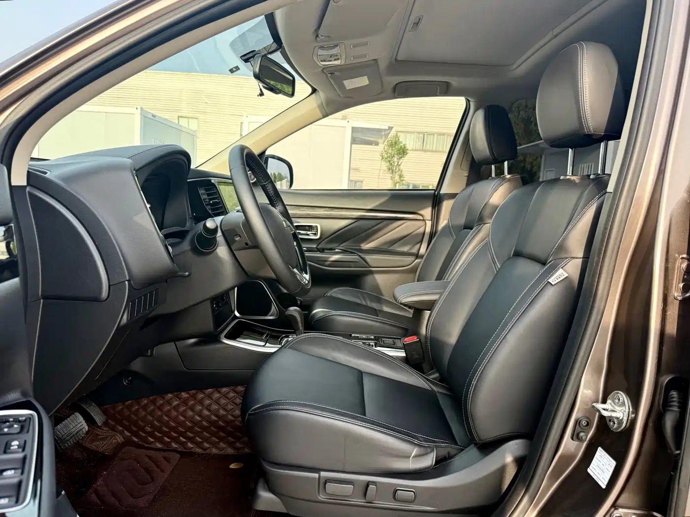 Mitsubishi Outlander 2021 2.0L FWD Comfort Edition 5-seater фото 13