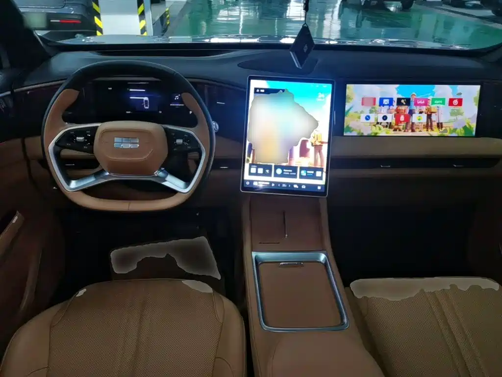 Geely Galaxy Galaxy L7 2025 EM-i 115km Explorer+ Edition фото 10