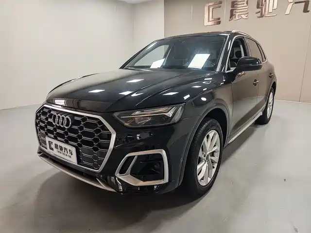 Audi Q5L 40T, Люкс Драйв