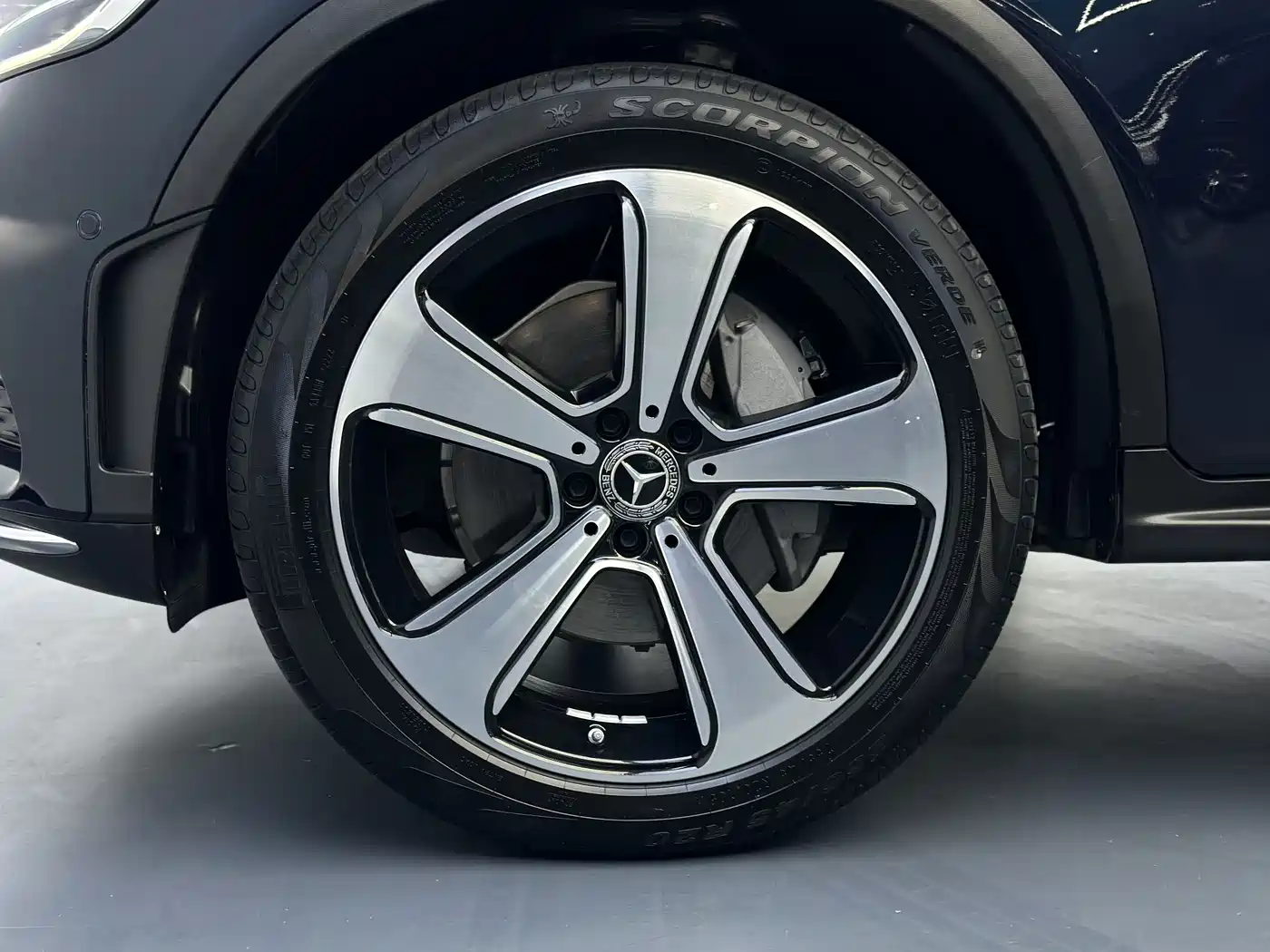 Mercedes-Benz GLC 2022 GLC 300 L 4MATIC Dynamic Collector's Edition фото 30