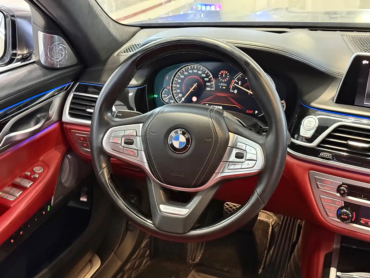 BMW 7 Series 2018 740Li xDrive Premium Type Excellence Package фото 10