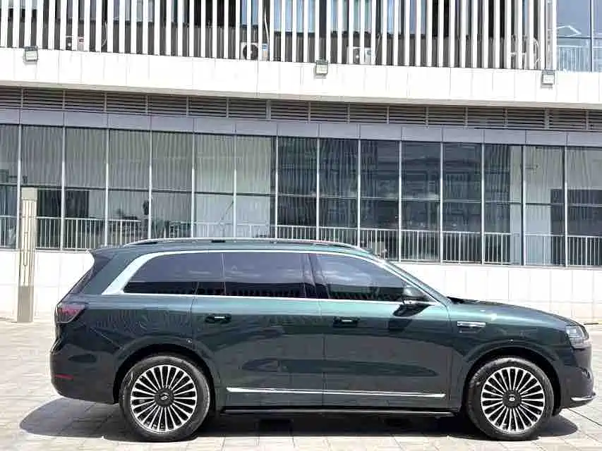 AITO Wenjie AITO M9 2024 Range Extender Ultra 52kWh 6-seater фото 6