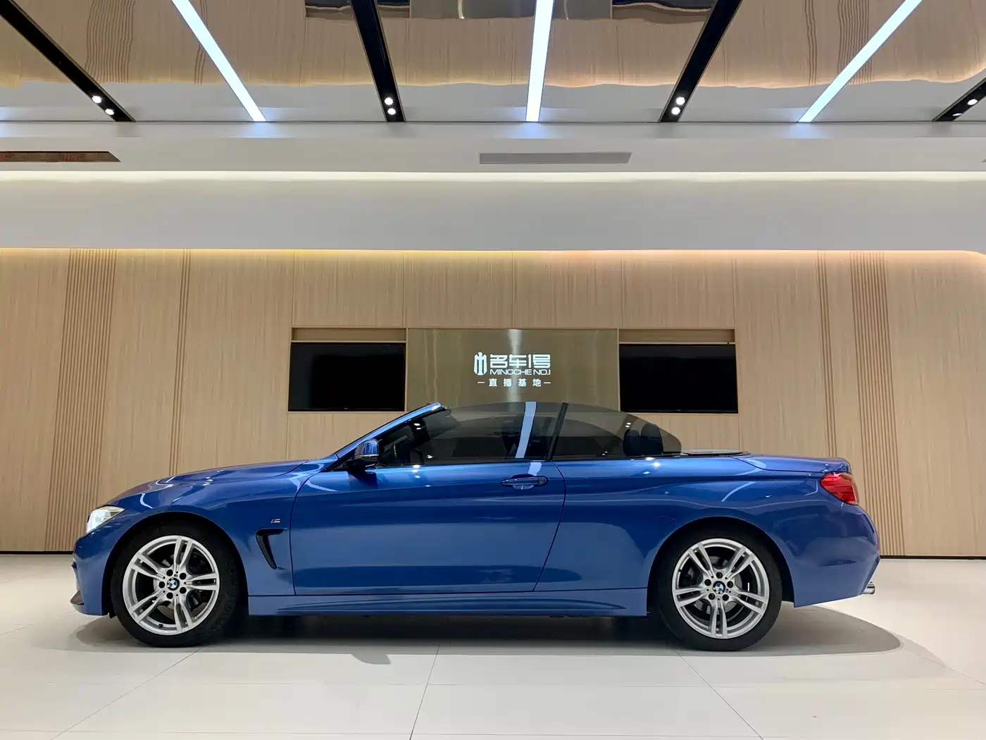 BMW 4 Series 2014 420i Convertible Luxury Design Package фото 4