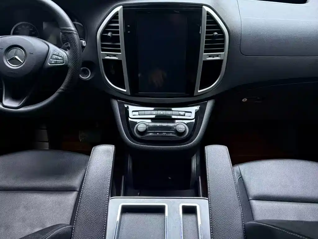 Mercedes-Benz Vito 2020 2.0T Elite Edition (7-seater) фото 13