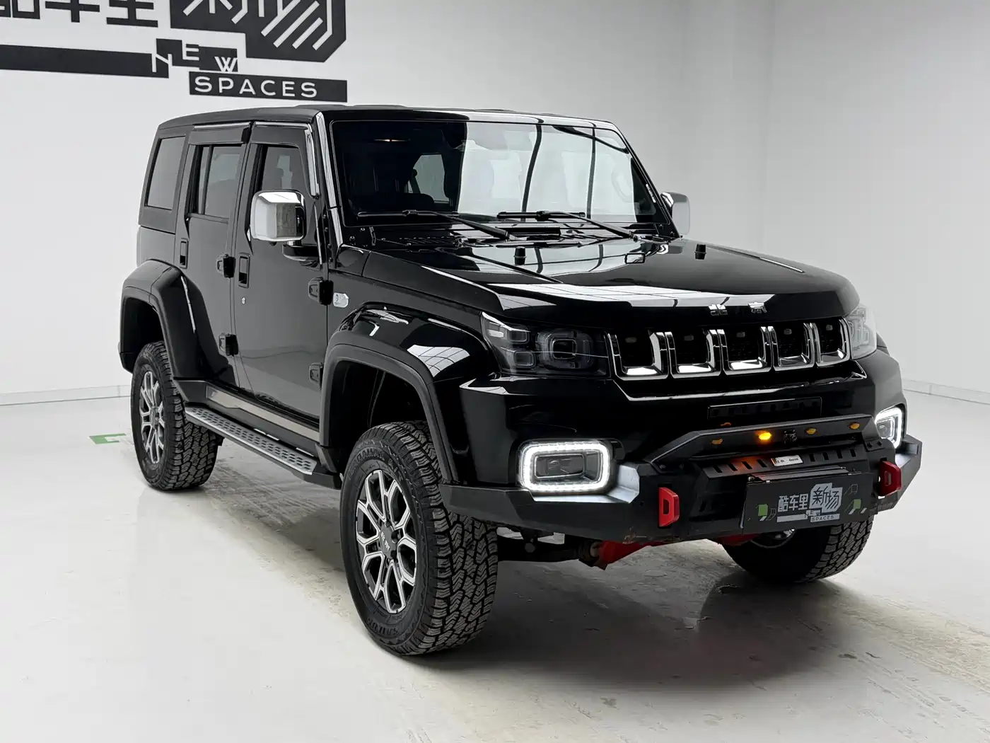 BAIC ORV Beijing Offroad BJ40 2023 2.0T Auto 4WD Urban Hunter Knight Edition фото 3