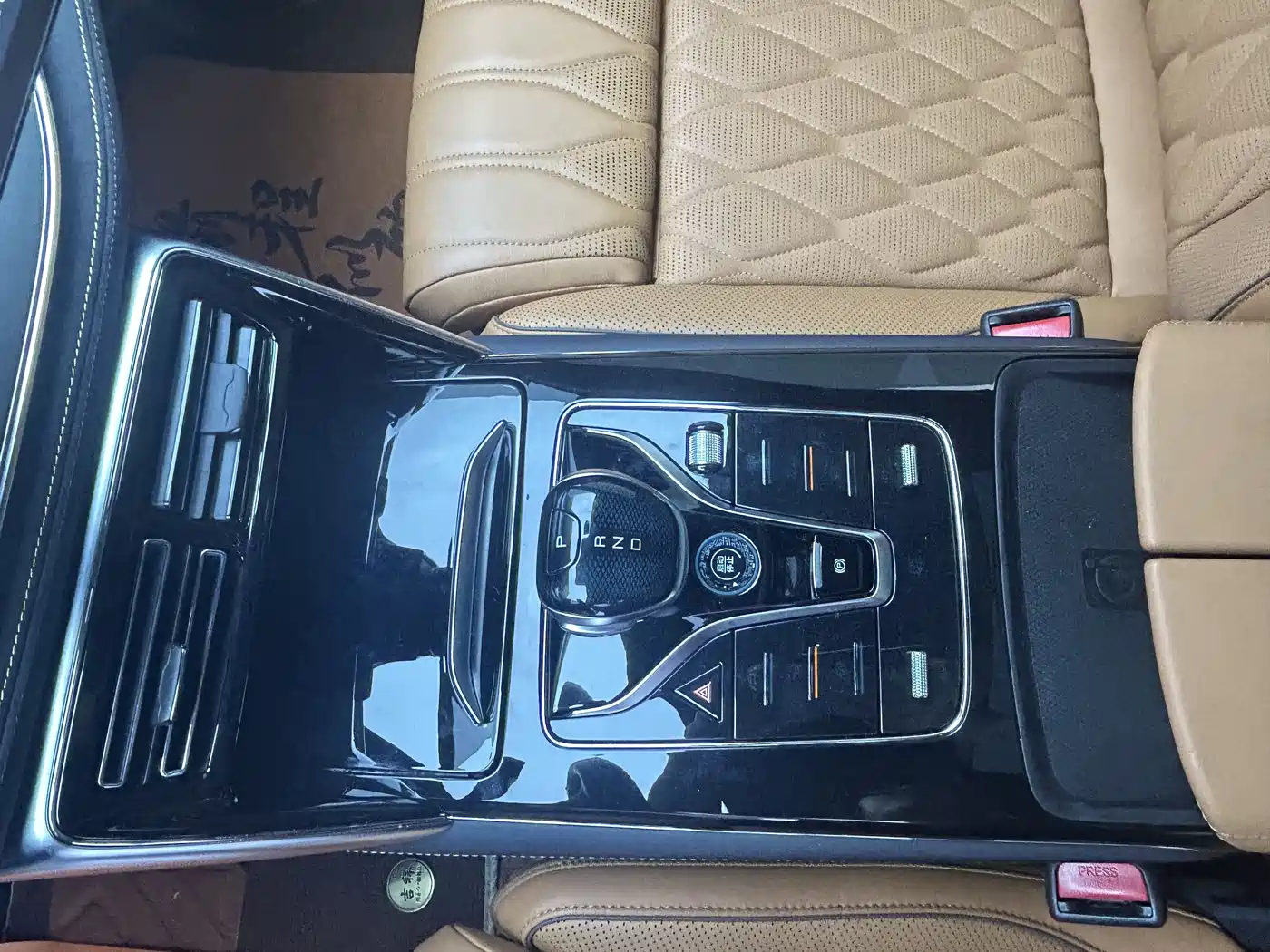 BYD Tang New Energy 2023 Model DM-i Champion Edition 112KM Premium фото 19