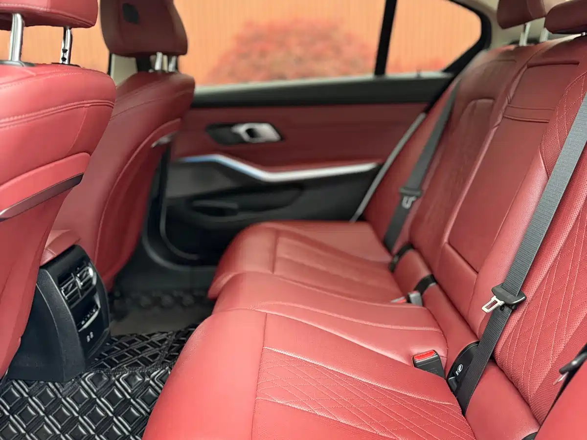 BMW 3 Series 2024 325Li M Sport Package фото 22