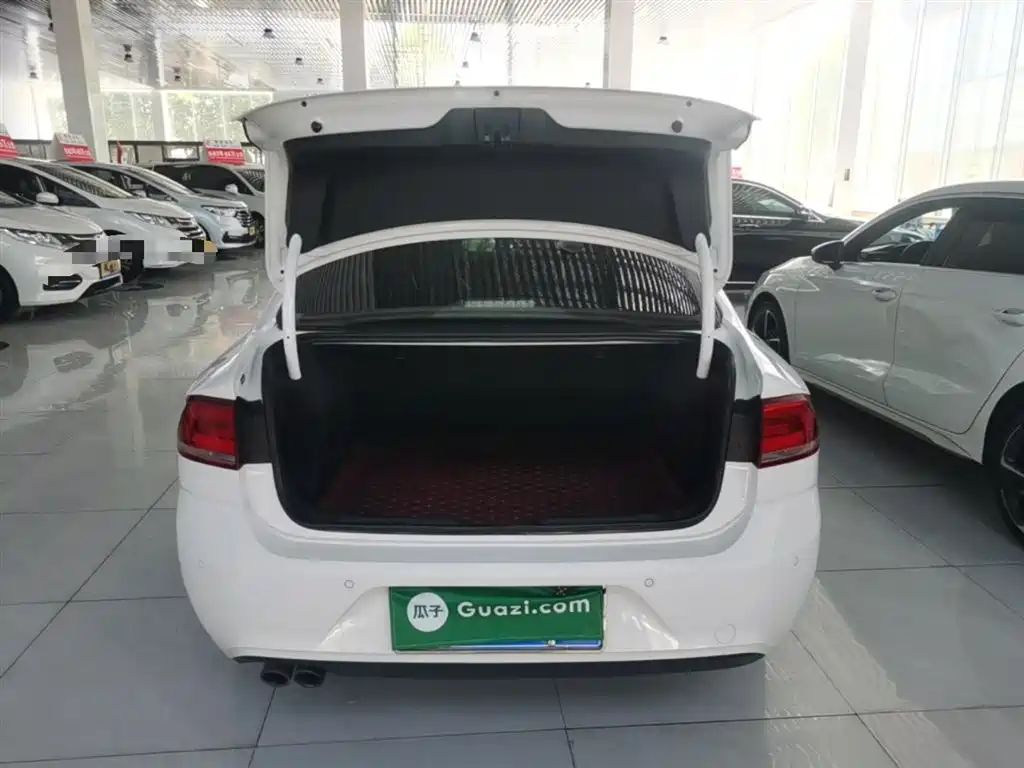 Volkswagen Lamando 2017 230TSI DSG Trend Edition фото 19