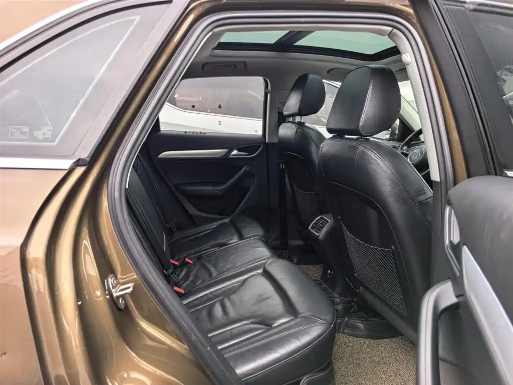 Audi Q3 2015 35 TFSI Millionth Anniversary Comfort фото 8