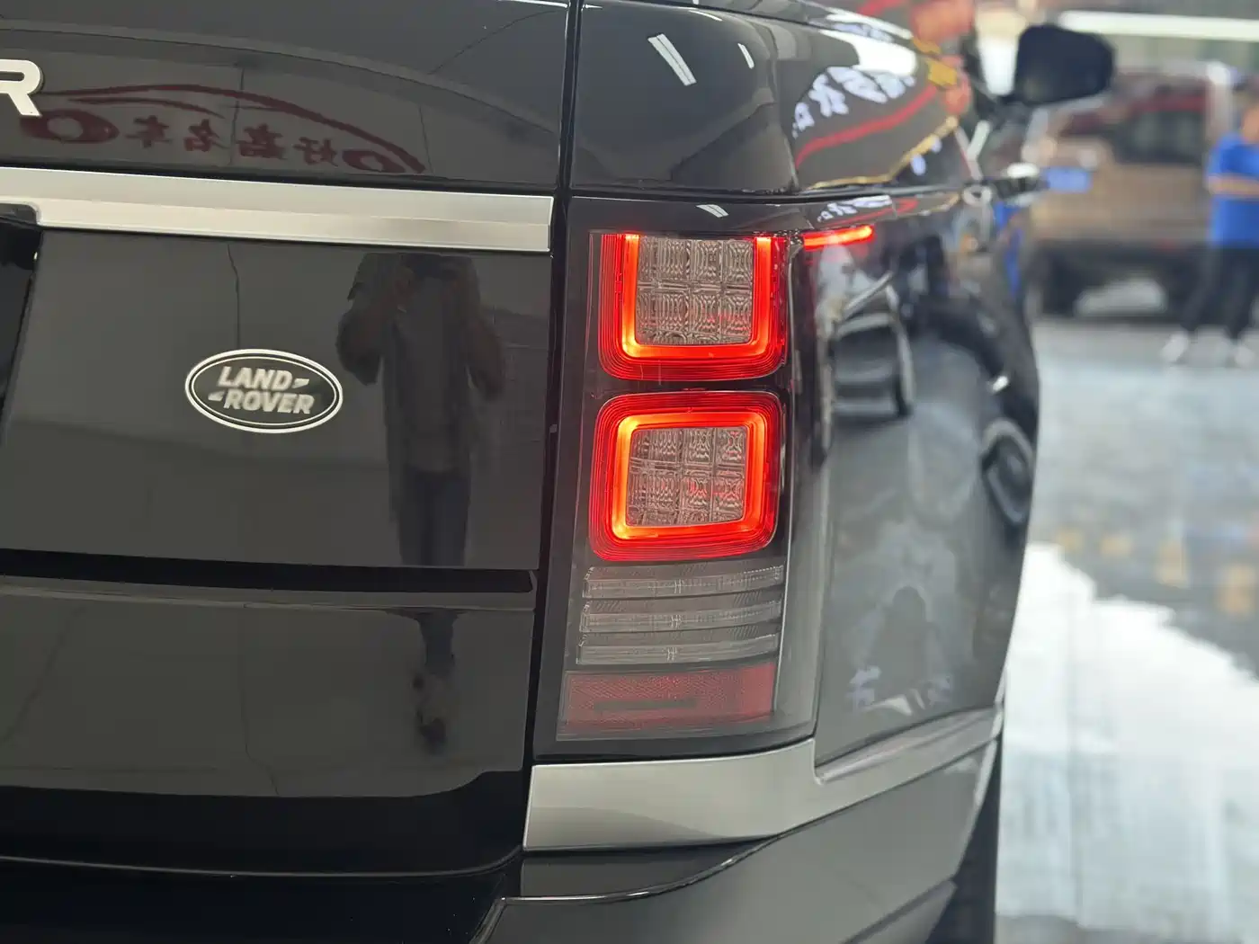 Land Rover Range Rover 2015 3.0 TDV6 Vogue фото 16