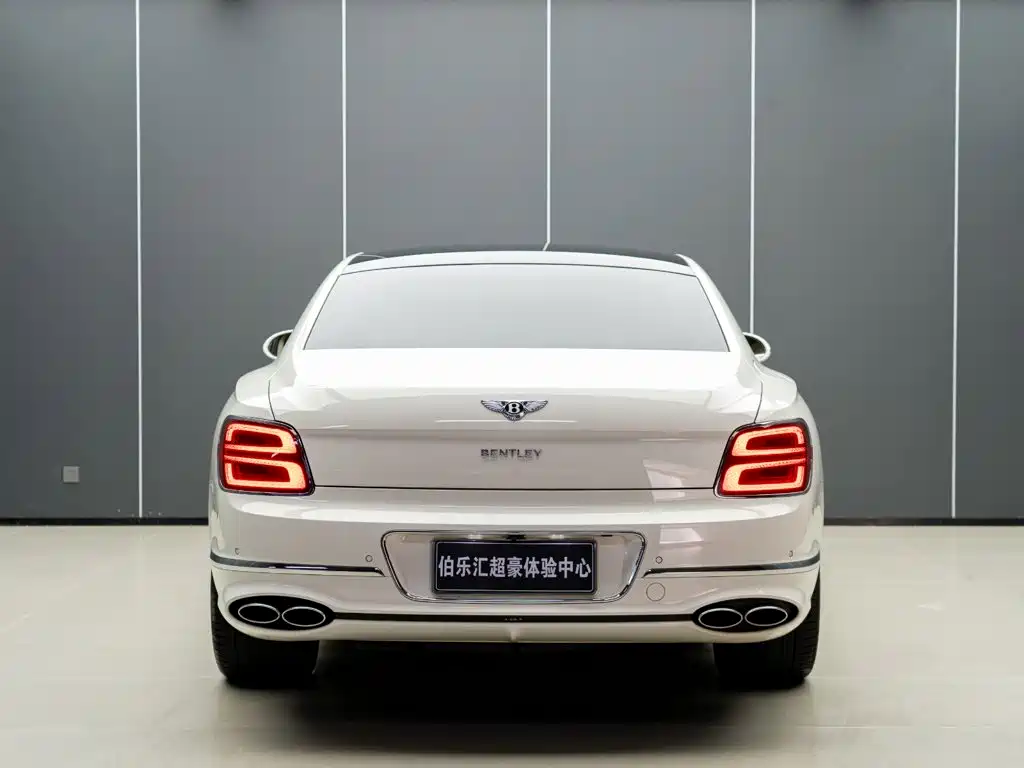 Bentley Flying Spur 2023 2024 4.0T V8 Standard Edition