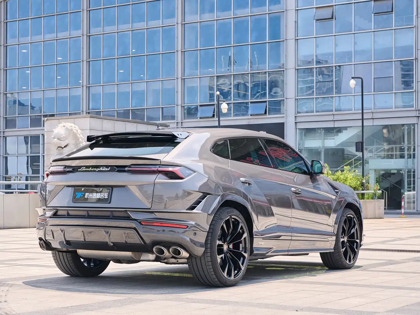 Lamborghini Urus 2024 2023 4.0T V8 S
