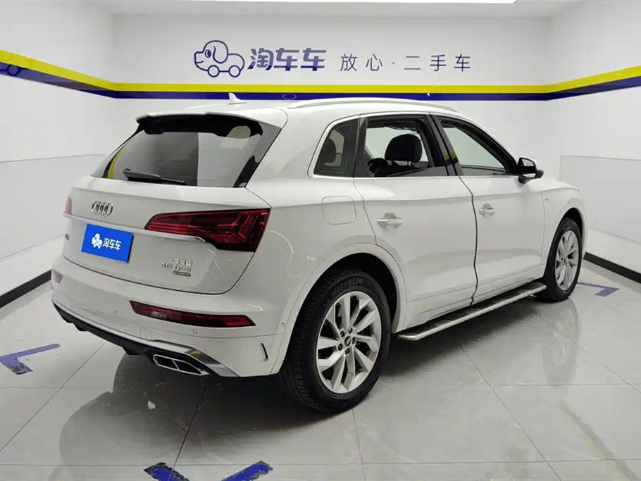 Audi Q5L 2021 40 TFSI Luxury Dynamic фото 3