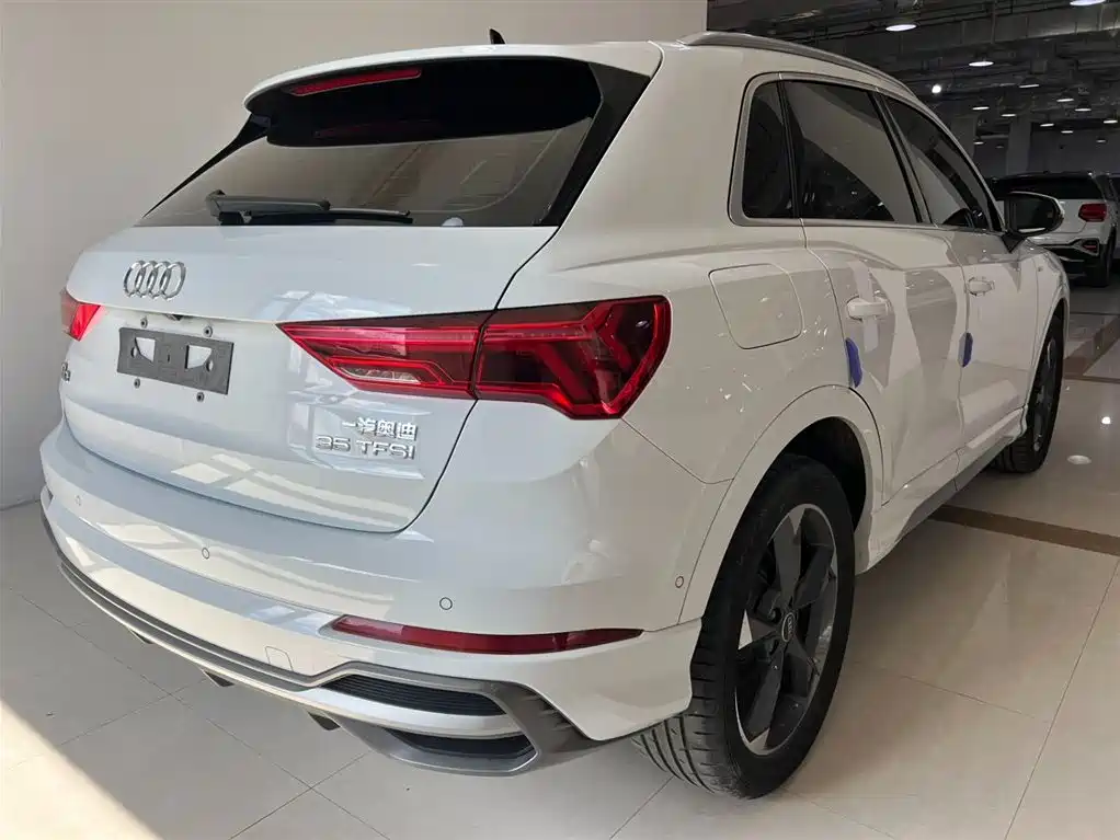 Audi Q3 2023 35 TFSI Fashion Dynamic (1.4T) фото 4