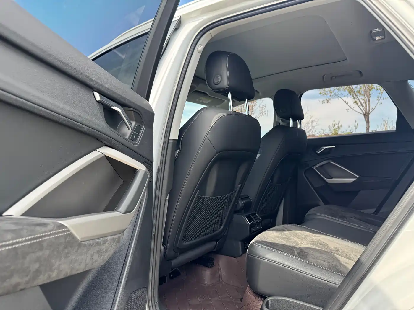 Audi Q3 2022 35 TFSI Fashion Dynamic фото 13