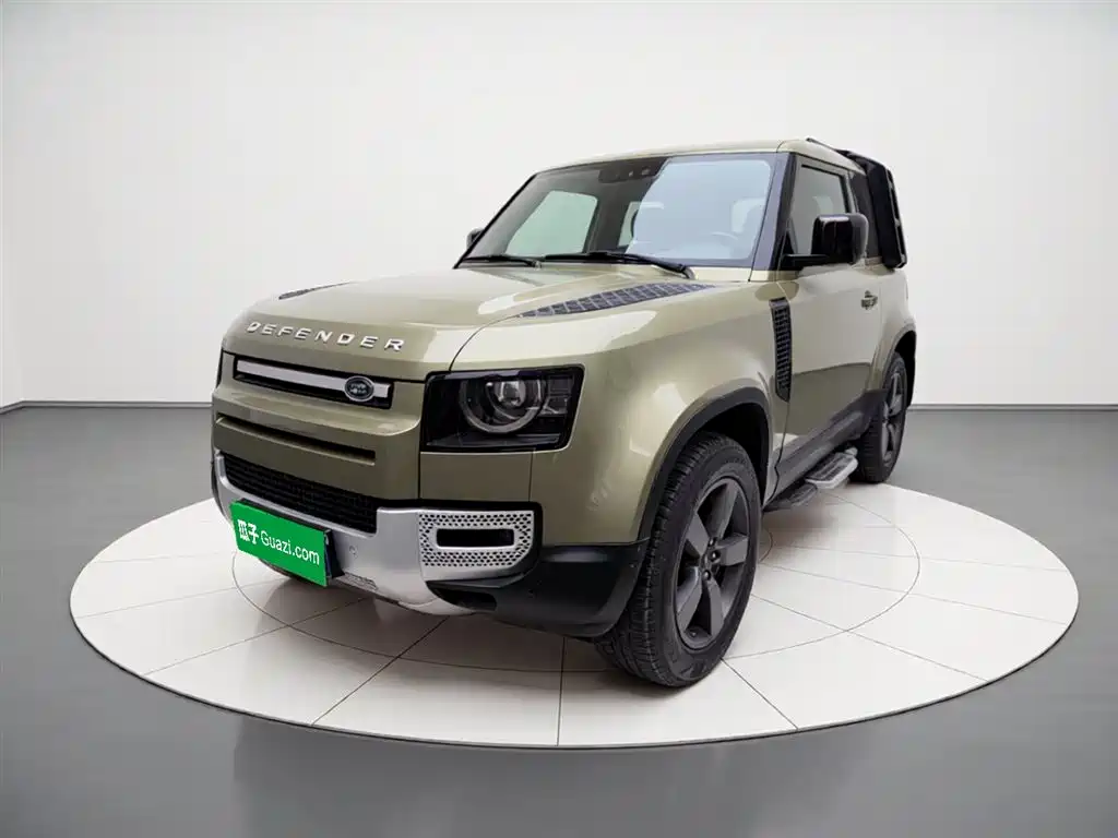 Land Rover Defender 2021 90 P400 Classic Replica Edition фото 2