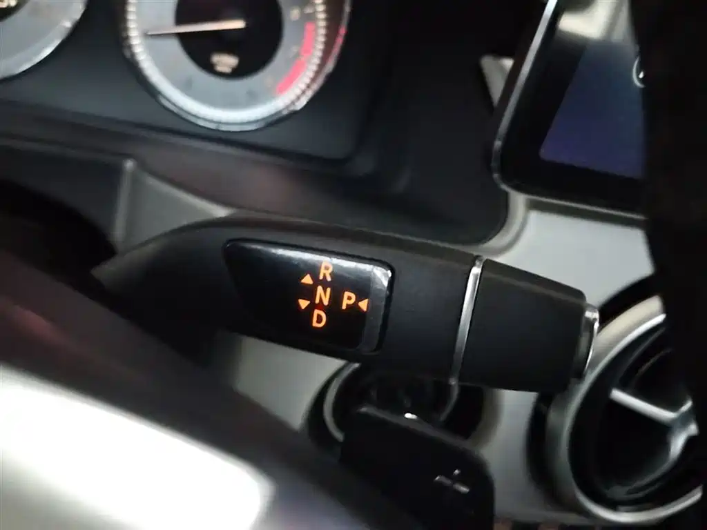 Mercedes-Benz GLK-Class 2014 GLK 200 Standard фото 10