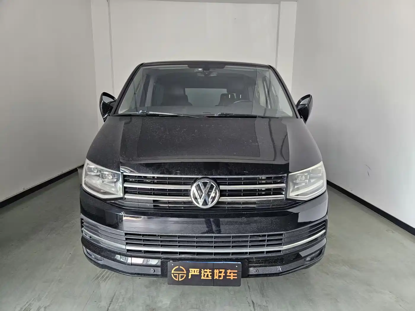 Volkswagen Multivan 2019 2.0TSI 2WD Luxury 7-seater фото 2