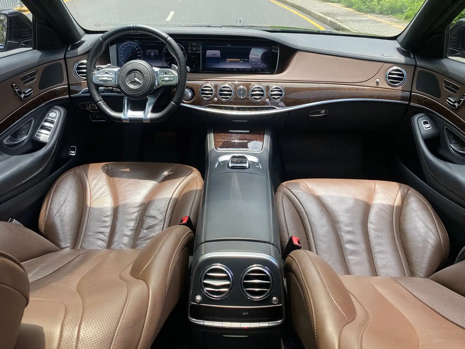 Фото 11 - Mercedes-Benz S-Class