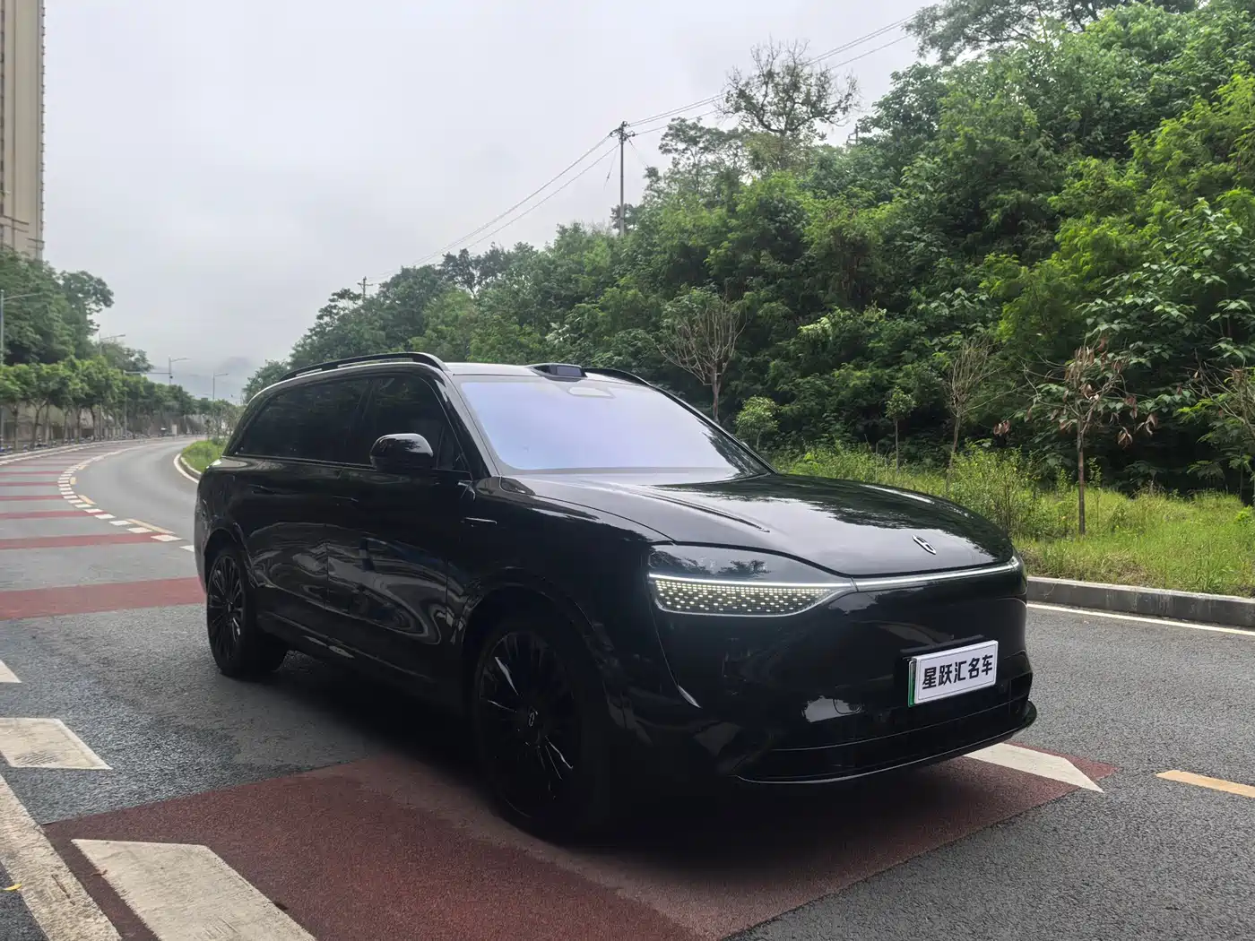 AITO Wenjie AITO M9 2024 Extended Range Ultra 42kWh 6-Seater фото 3