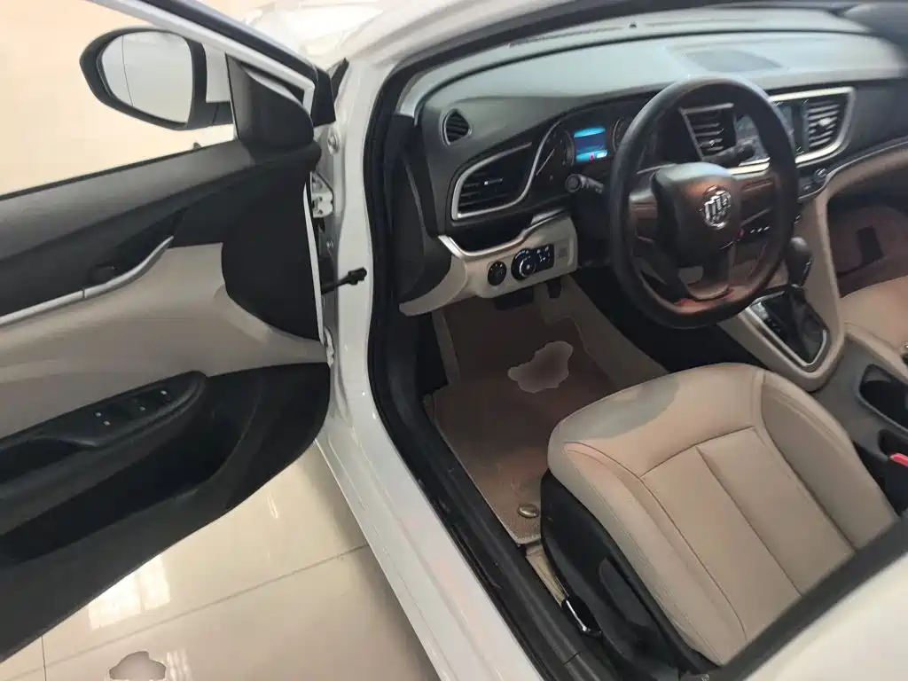 Фото 12 - Buick Excelle