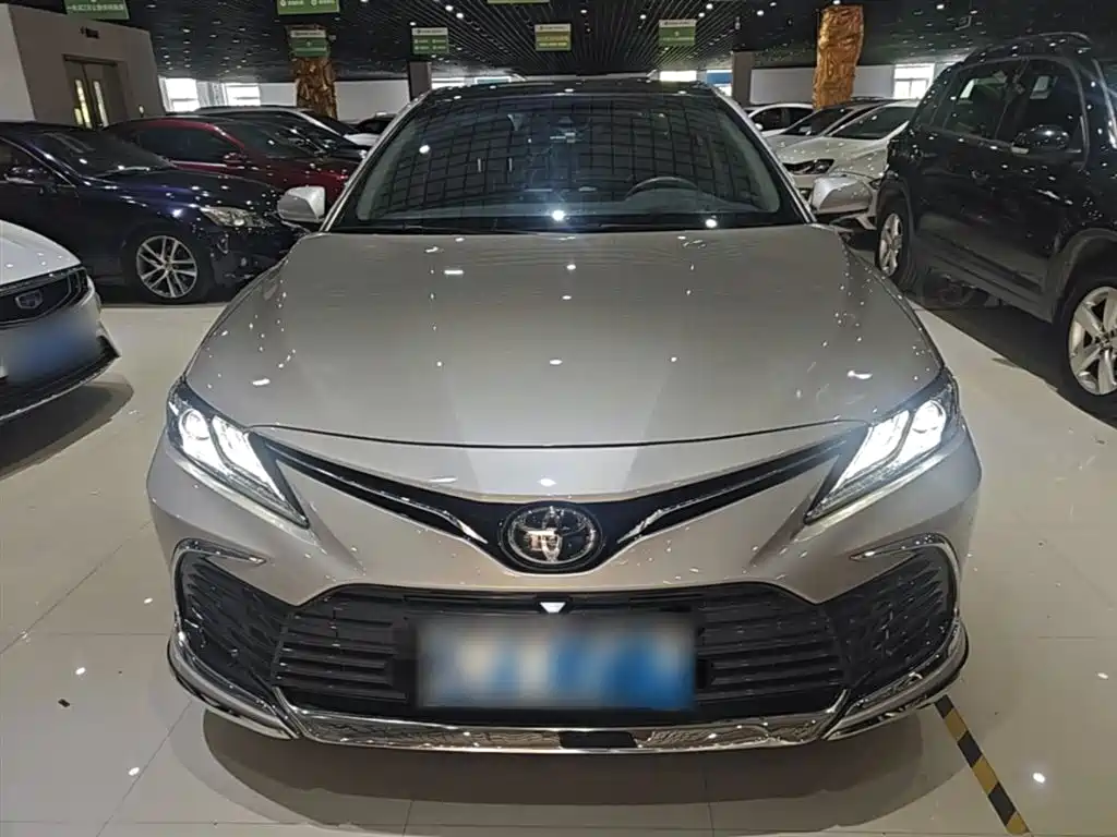 Toyota Camry 2021 2.5G Luxury Edition фото 3