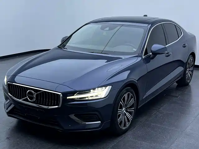 Volvo S60 B4, Смарт Люкс