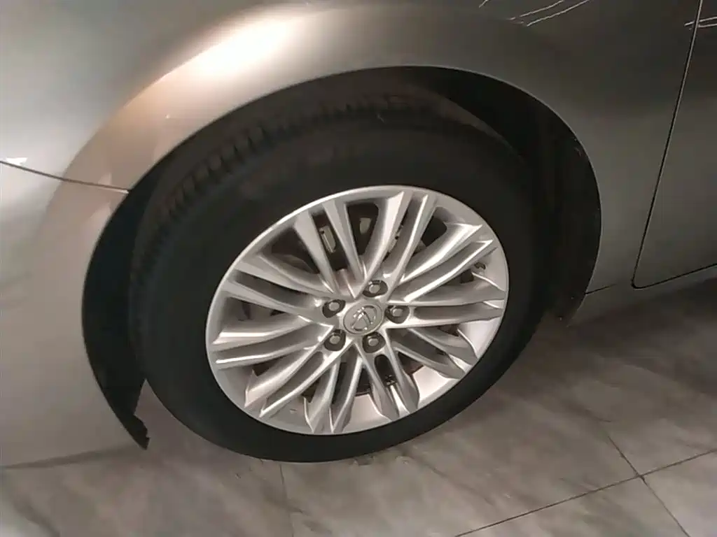 Lexus ES 2015 200 Elite Edition фото 23