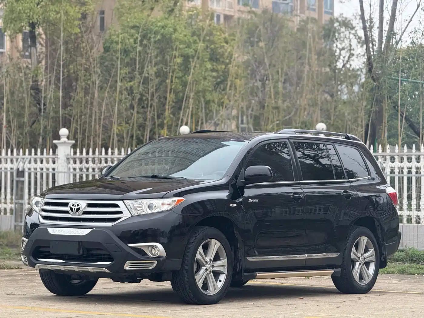 Toyota Highlander 2012 2.7L 2WD 5-seater Sport Edition