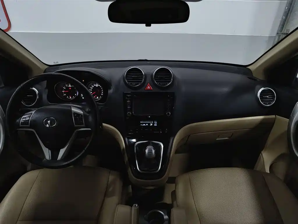 Haval H6 2011 2.0L Manual 2WD Elite Edition фото 5