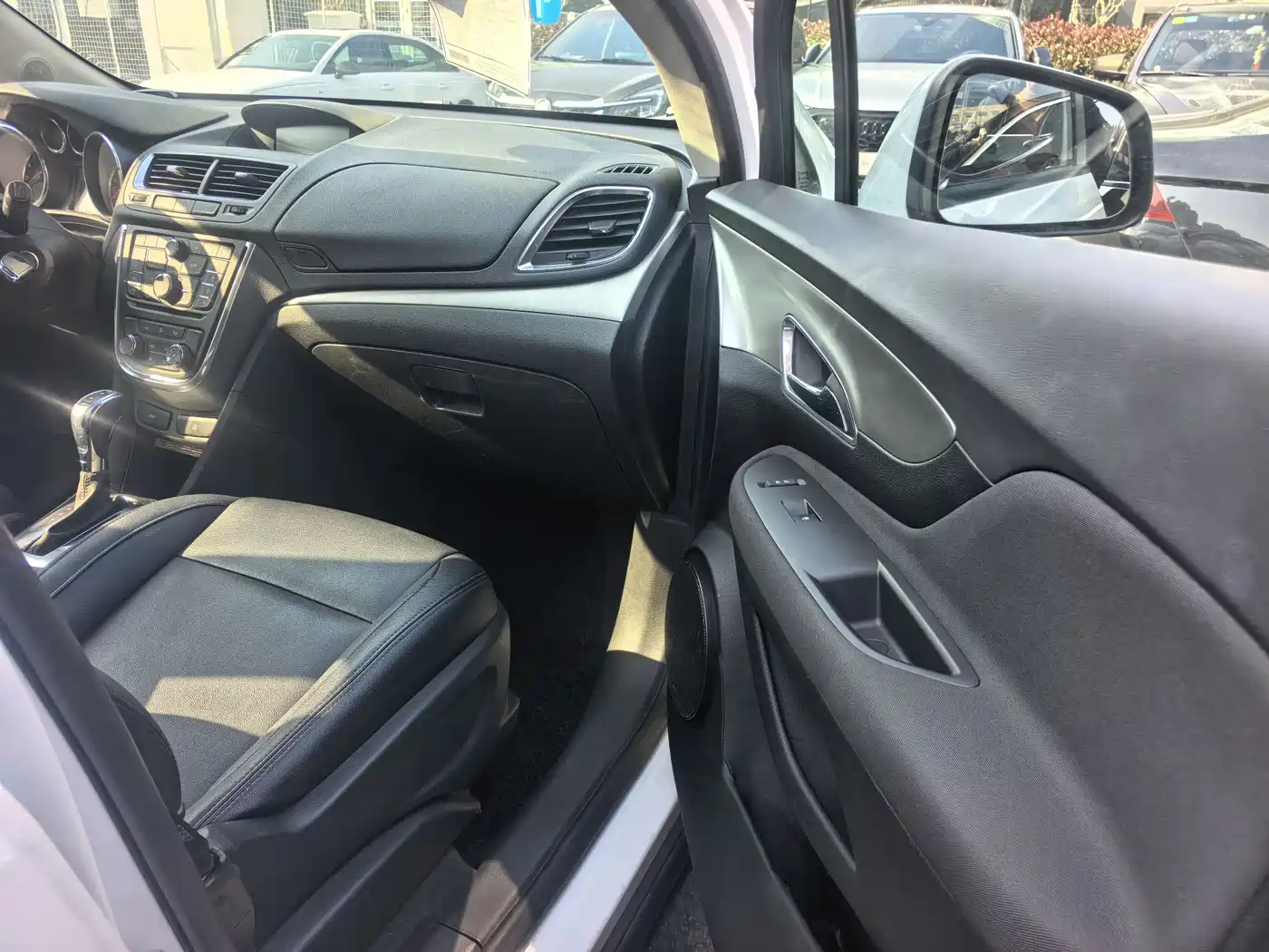 Buick Encore 2015 1.4T Automatic 2WD Urban Elite фото 13