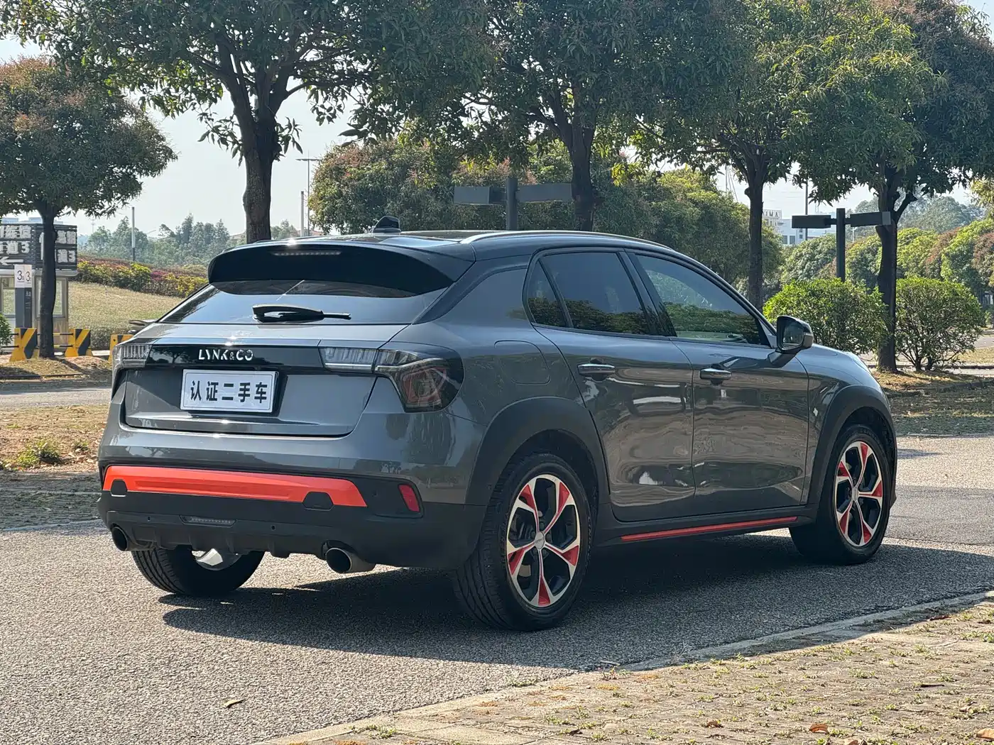 Lynk & Co 02 2018 Model 1.5T DCT 2WD Yao Pro Edition China V фото 7