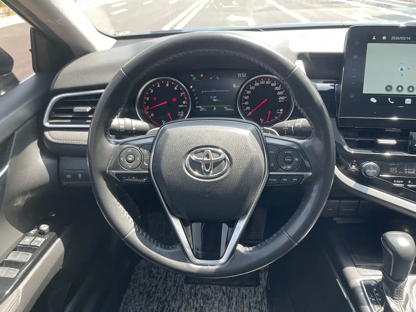 Toyota Camry 2022 2.0S Knight Edition фото 11