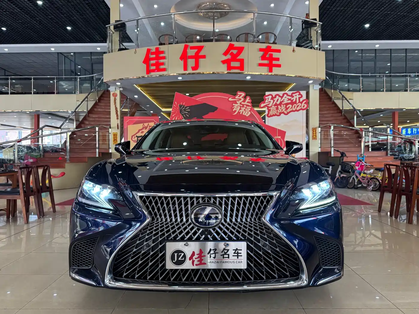Lexus LS 2018 500h Excellence Edition China V фото 2