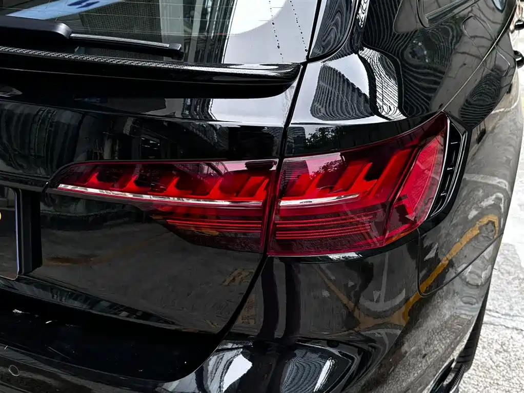 Audi RS 4 2021 RS4 Avant Dark Gold Edition фото 11