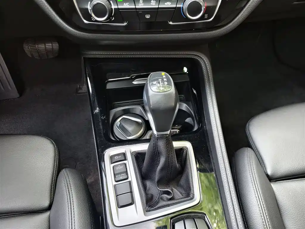 BMW 1 Series 2017 118i Sport фото 19