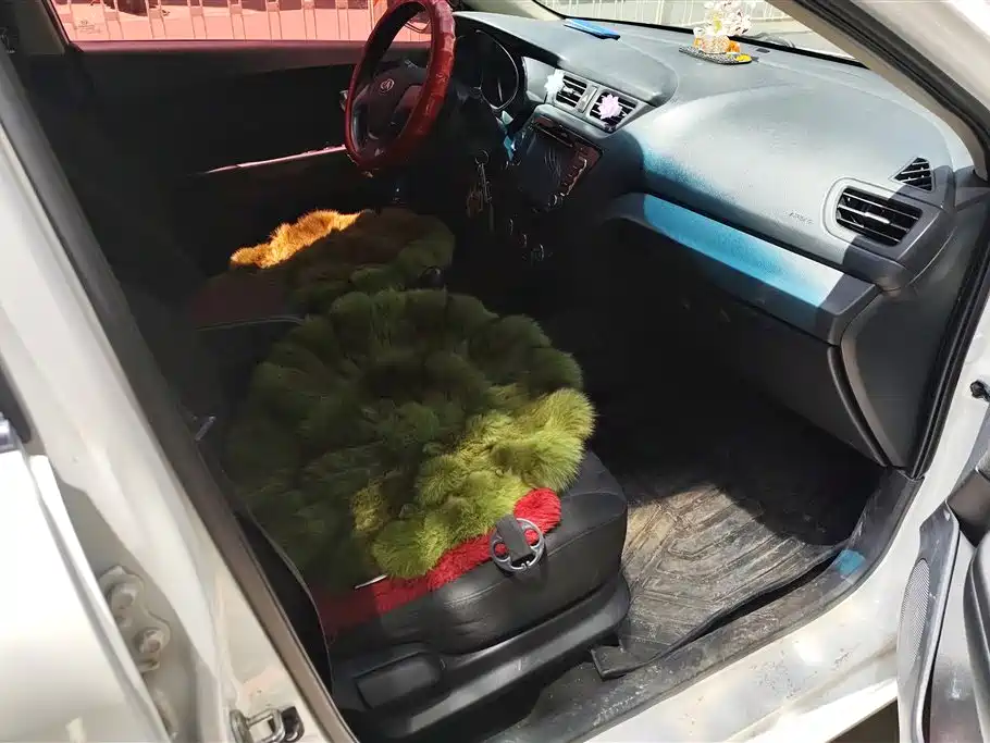 Kia K2 2015 Sedan 1.4L MT GLS фото 8